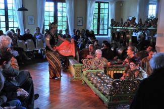 Javanese gamelan and dance in Chinon (September 2011)